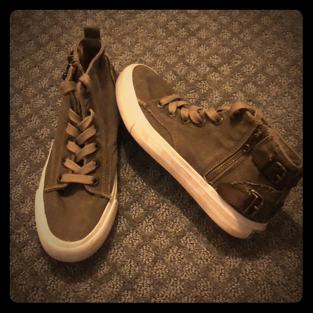 Blowfish converse sneakers